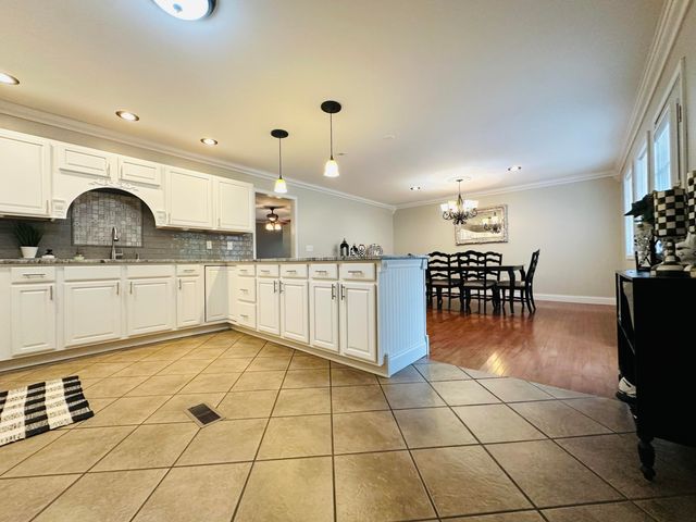 174 Collins Gibson Road, Manchester, KY 40962