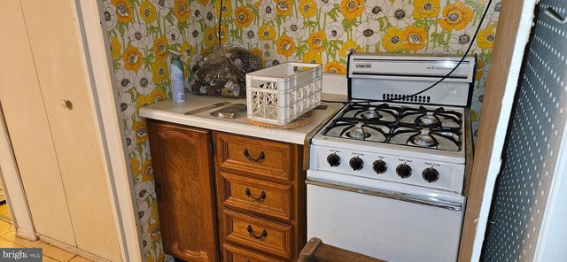 6033 GWYNN OAK, Baltimore, MD 21207