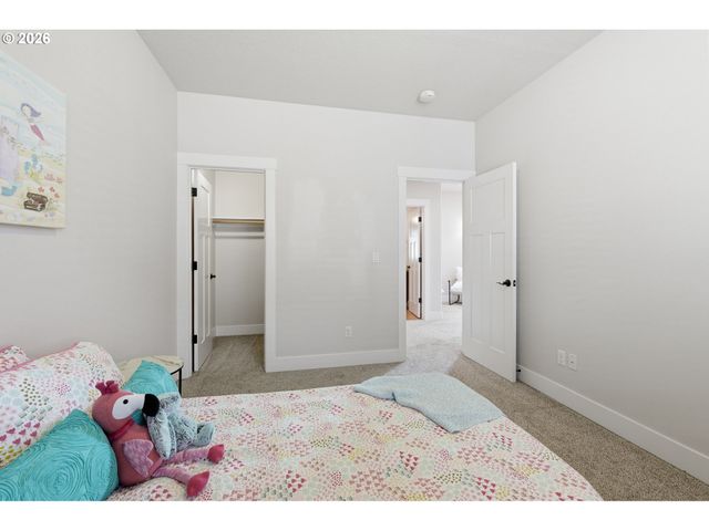 12261 Se BARI Ave, Happy Valley, OR 97086