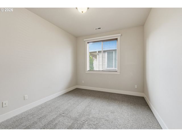 12261 Se BARI Ave, Happy Valley, OR 97086