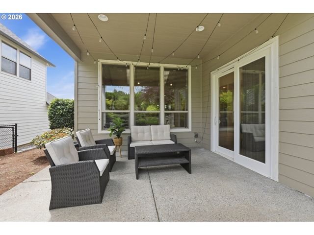 12261 Se BARI Ave, Happy Valley, OR 97086
