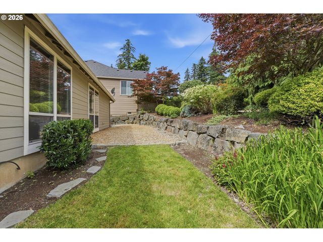 12261 Se BARI Ave, Happy Valley, OR 97086