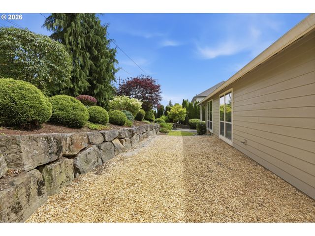 12261 Se BARI Ave, Happy Valley, OR 97086
