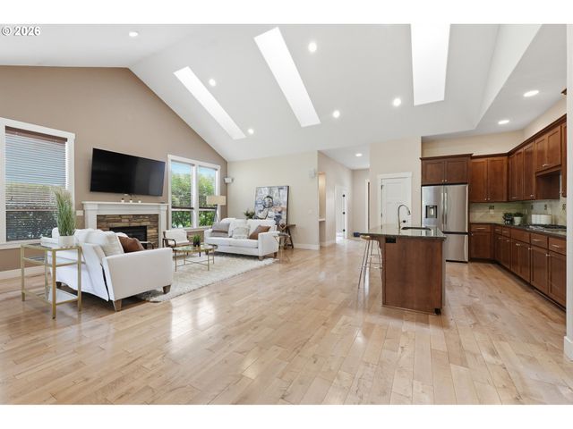 12261 Se BARI Ave, Happy Valley, OR 97086
