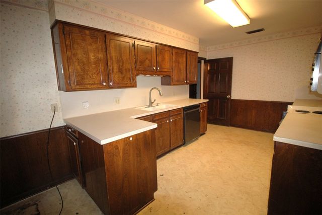 600 Rock Hollow Drive, Shreveport, LA 71115