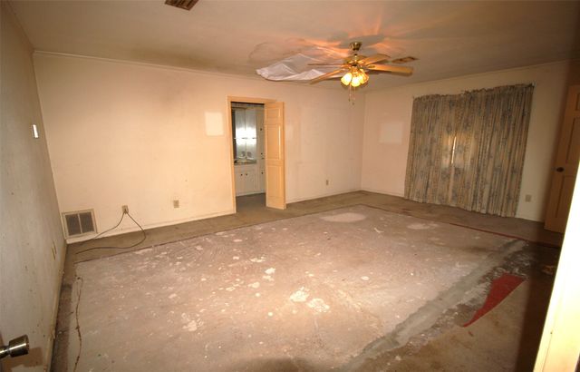 600 Rock Hollow Drive, Shreveport, LA 71115