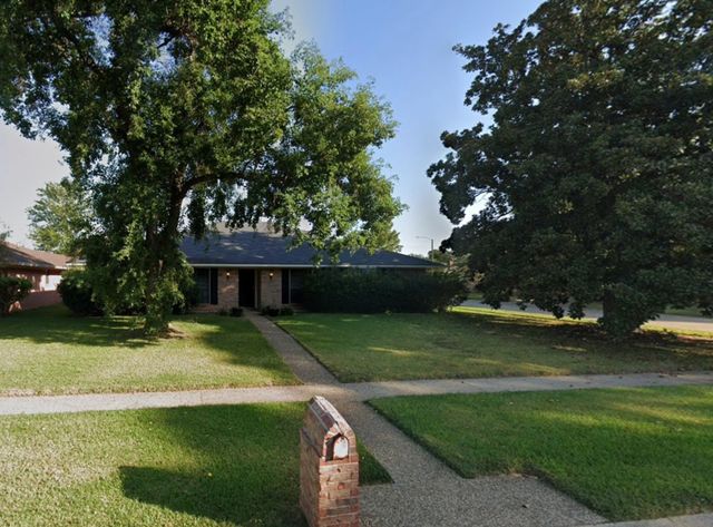 600 Rock Hollow Drive, Shreveport, LA 71115