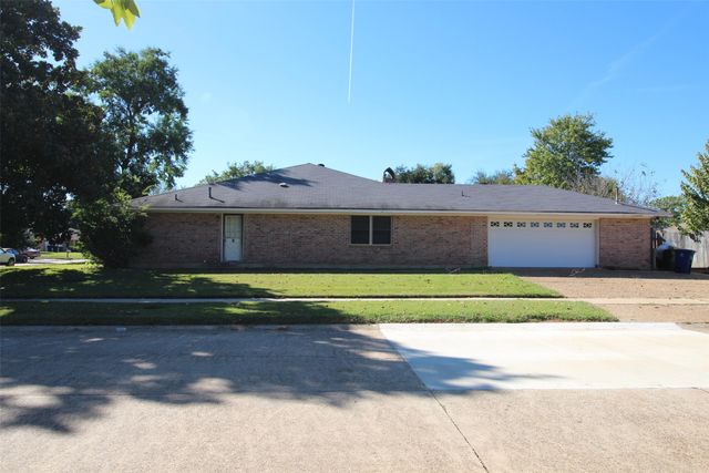 600 Rock Hollow Drive, Shreveport, LA 71115