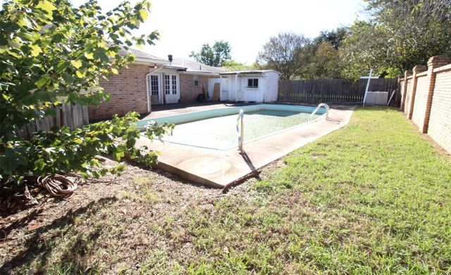 600 Rock Hollow Drive, Shreveport, LA 71115