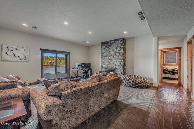 5071 S Fishhawk CT, Harrison, ID 83833