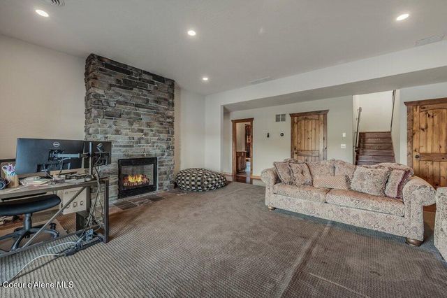 5071 S Fishhawk CT, Harrison, ID 83833