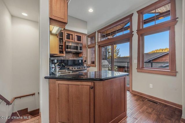 5071 S Fishhawk CT, Harrison, ID 83833