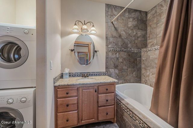 5071 S Fishhawk CT, Harrison, ID 83833