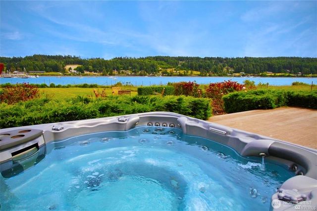 1898 Bayshore Road, Lopez Island, WA 98261