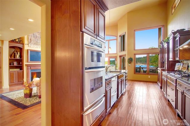 1898 Bayshore Road, Lopez Island, WA 98261