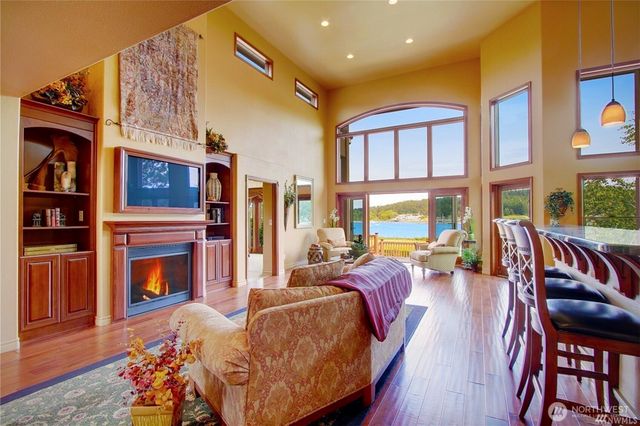 1898 Bayshore Road, Lopez Island, WA 98261