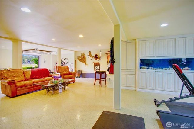 1898 Bayshore Road, Lopez Island, WA 98261