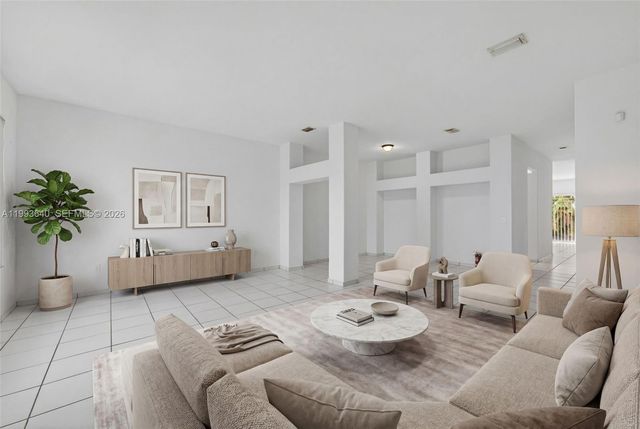 8852 NW 147th Ln, Miami Lakes, FL 33018