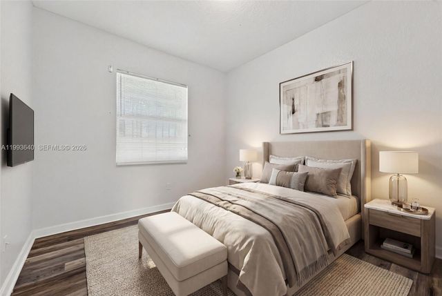 8852 NW 147th Ln, Miami Lakes, FL 33018