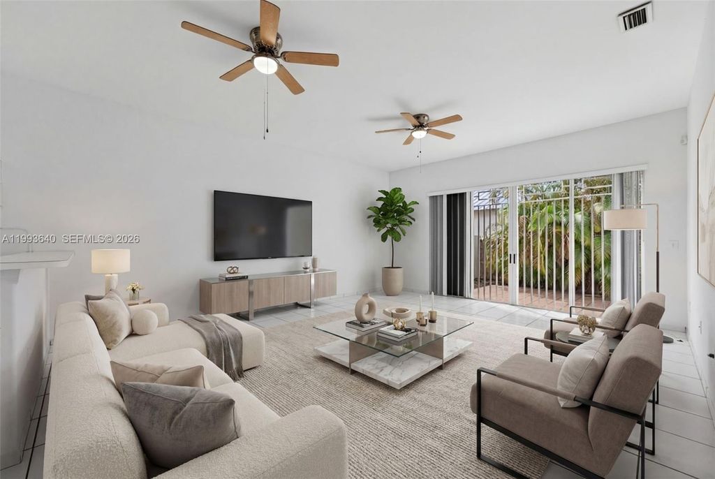 Image 16 of property listing at 8852 NW 147th Ln, Miami Lakes, FL 33018