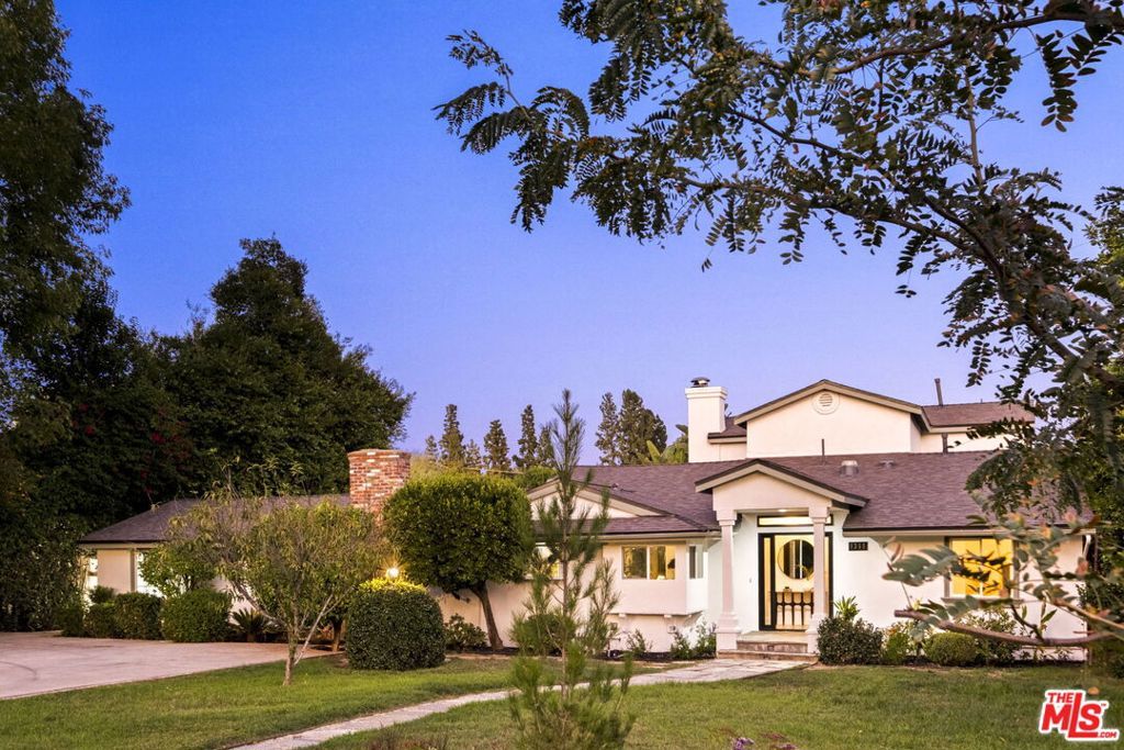 9356 Lasaine Avenue, Northridge, CA 91325 — photo 5