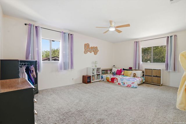 9520 CANTURA CRST, San Antonio, TX 78250