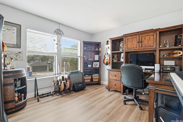 9520 CANTURA CRST, San Antonio, TX 78250