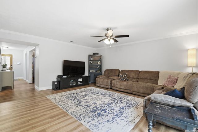 9520 CANTURA CRST, San Antonio, TX 78250