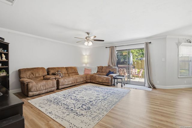 9520 CANTURA CRST, San Antonio, TX 78250