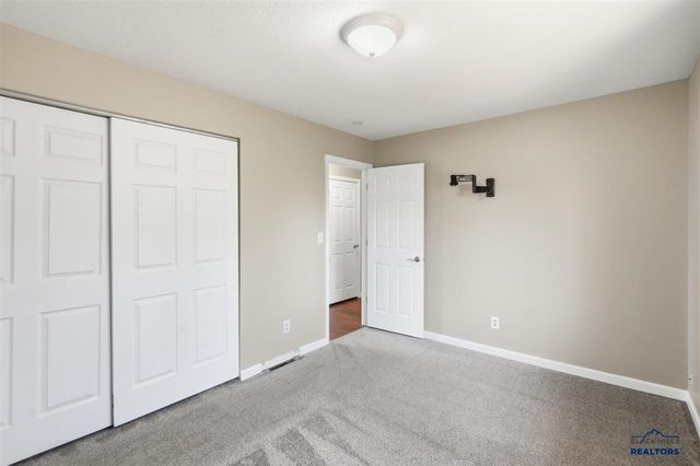 627 Fairmont PL, Rapid City, SD 57701