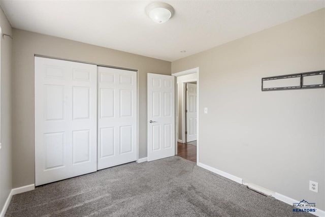 627 Fairmont PL, Rapid City, SD 57701