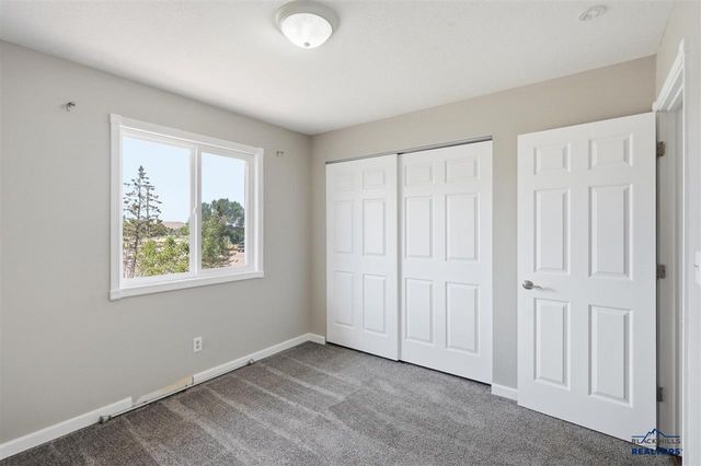 627 Fairmont PL, Rapid City, SD 57701