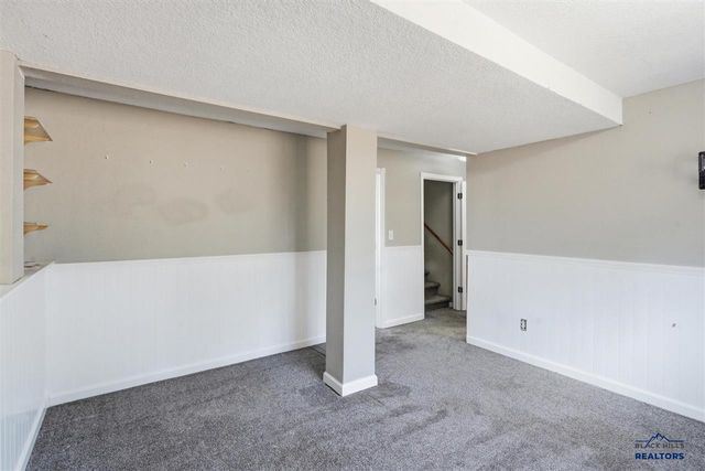 627 Fairmont PL, Rapid City, SD 57701