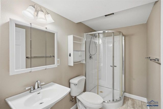 627 Fairmont PL, Rapid City, SD 57701