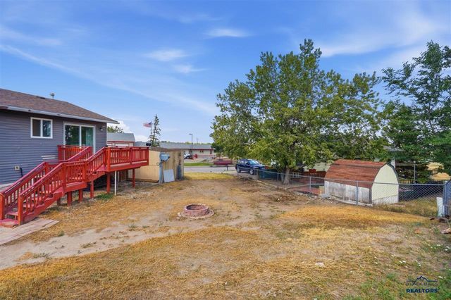 627 Fairmont PL, Rapid City, SD 57701