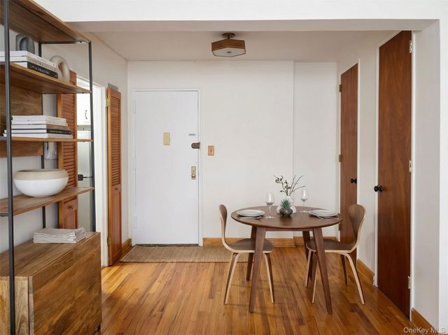 310 Beverley Road 4L, Brooklyn, NY 11218