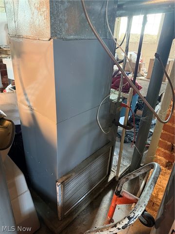 16812 Endora Road, Cleveland, OH 44112