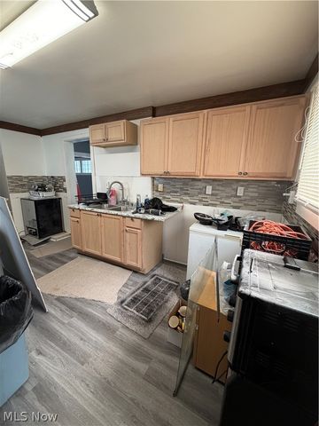 16812 Endora Road, Cleveland, OH 44112