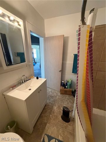 16812 Endora Road, Cleveland, OH 44112