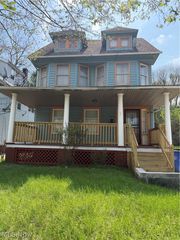 16812 Endora Road, Cleveland, OH 44112