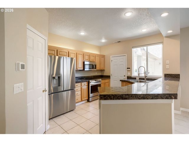 1732 Ne 65TH Ave, Hillsboro, OR 97124