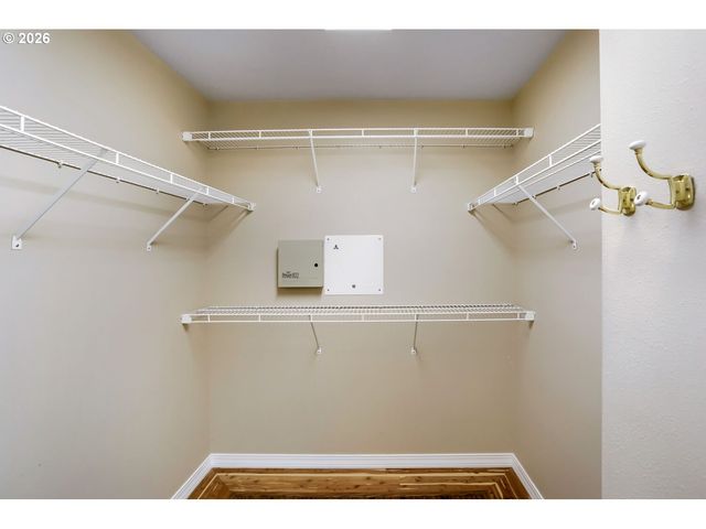 1732 Ne 65TH Ave, Hillsboro, OR 97124