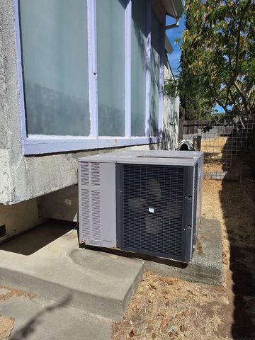12139 Griffin Way, Auburn, CA 95602