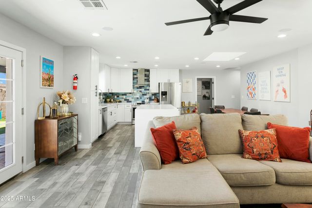 8312 E MACKENZIE Drive, Scottsdale, AZ 85251