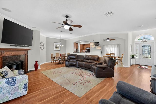 5421 SIR CHURCHILL DRIVE, Leesburg, FL 34748