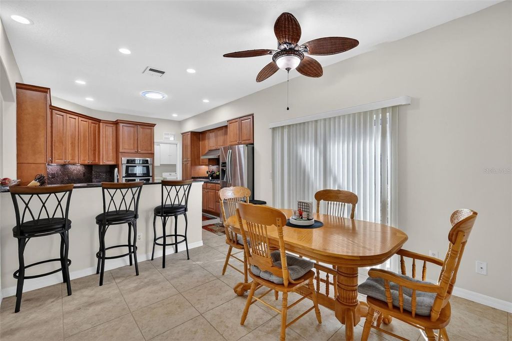 Image 23 of property listing at 5421 SIR CHURCHILL DRIVE, Leesburg, FL 34748