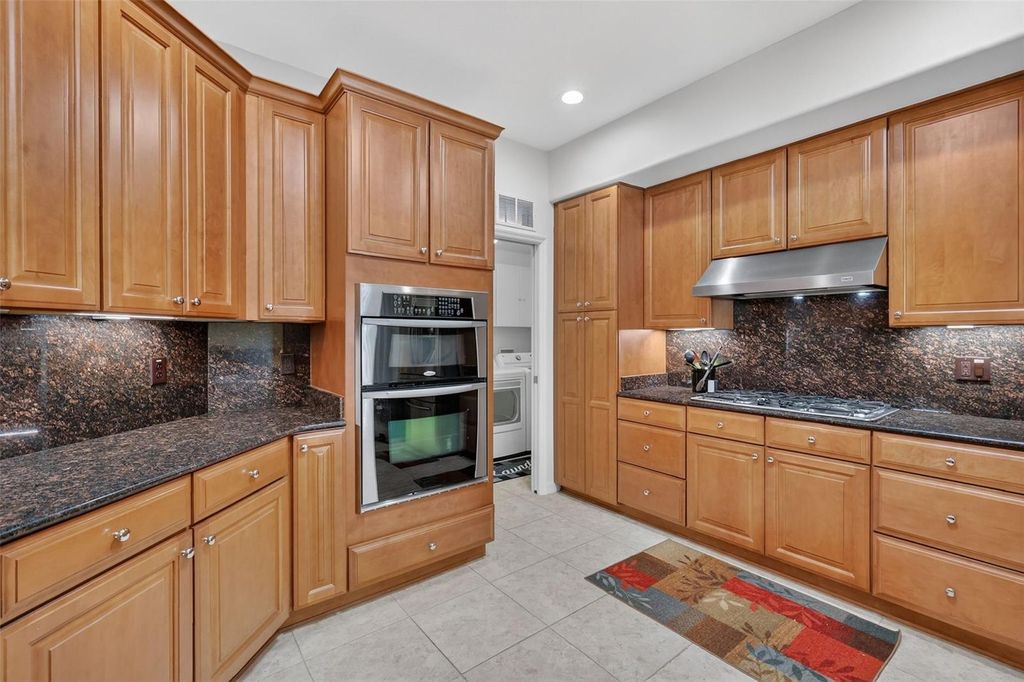 Image 26 of property listing at 5421 SIR CHURCHILL DRIVE, Leesburg, FL 34748