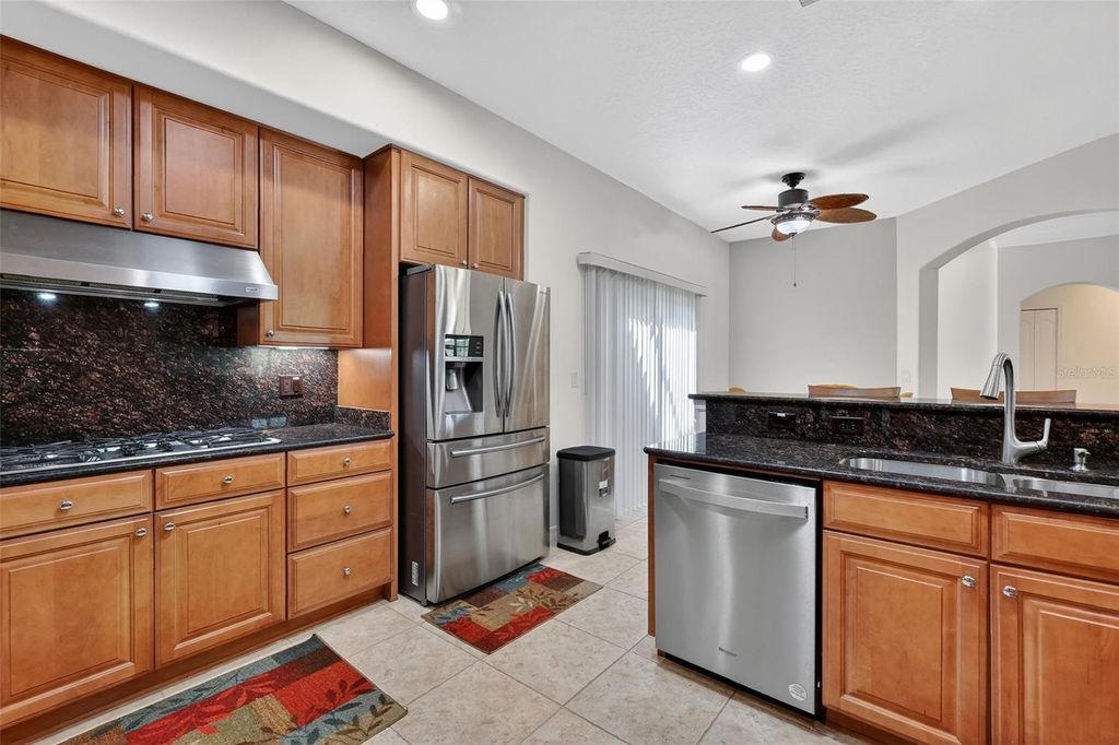 Image 27 of property listing at 5421 SIR CHURCHILL DRIVE, Leesburg, FL 34748