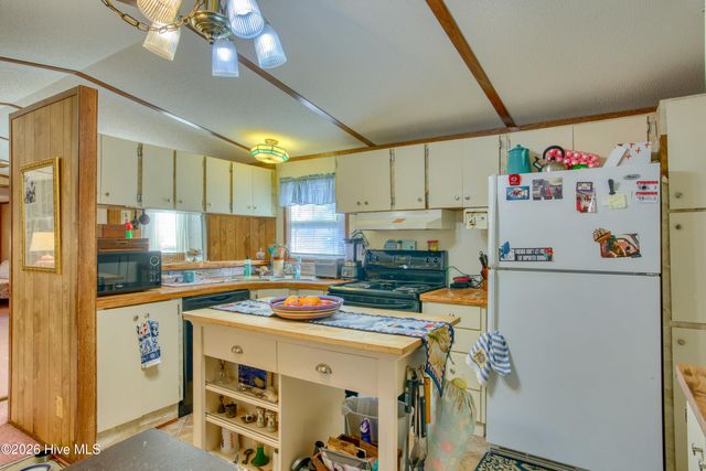 108 Sherry Street, Sneads Ferry, NC 28460