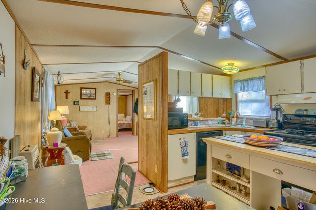 108 Sherry Street, Sneads Ferry, NC 28460